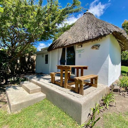 Sunset Bed And Breakfast Coffee Bay Exterior photo